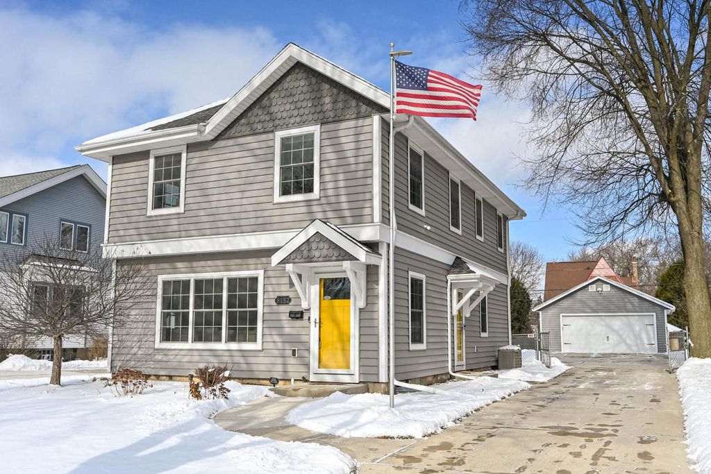 8152 Stickney AVENUE, Wauwatosa, WI 53213