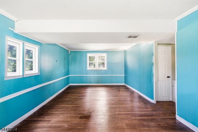 2 Scenic Dr, Green Twp., NJ 07821