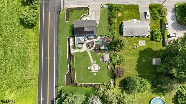 2 Scenic Dr, Green Twp., NJ 07821
