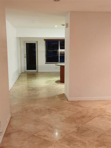 5760 NE 27TH Avenue B, Fort Lauderdale, FL 33308