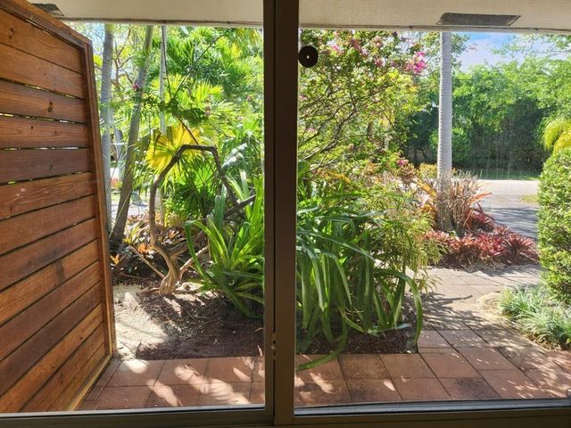 5760 NE 27TH Avenue B, Fort Lauderdale, FL 33308