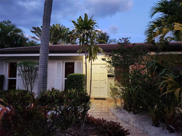 5760 NE 27TH Avenue B, Fort Lauderdale, FL 33308