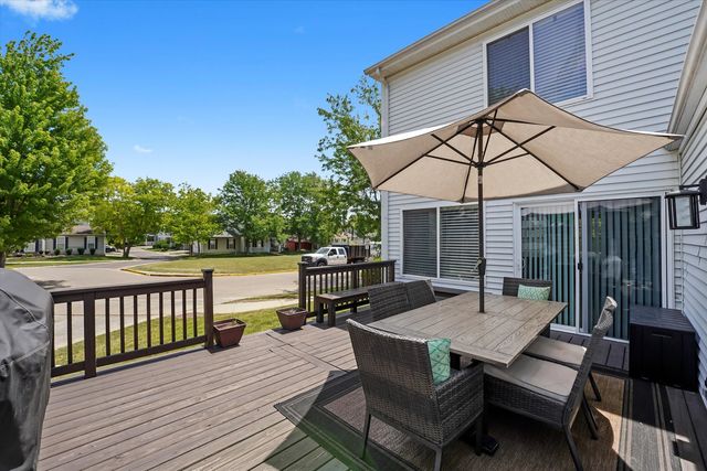 1718 Maple Park Lane, Aurora, IL 60504