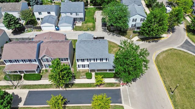1718 Maple Park Lane, Aurora, IL 60504