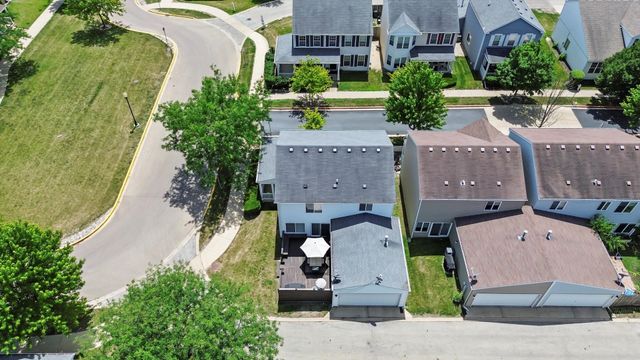 1718 Maple Park Lane, Aurora, IL 60504