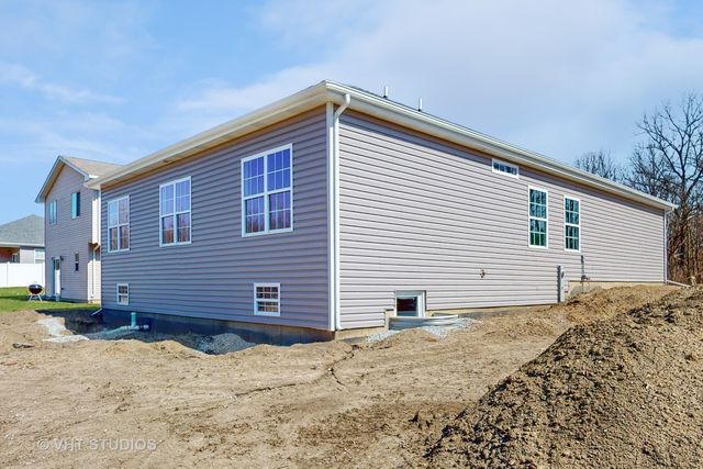 204 Crystal Lane, Steger, IL 60475