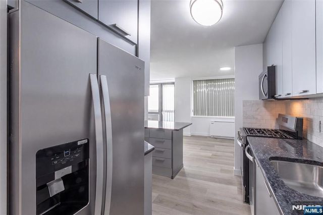 1600 Parker Avenue 20A, Fort Lee, NJ 07024