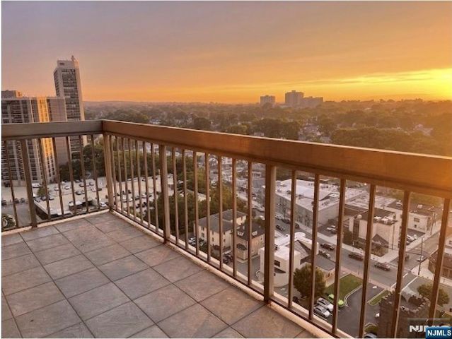 1600 Parker Avenue 20A, Fort Lee, NJ 07024