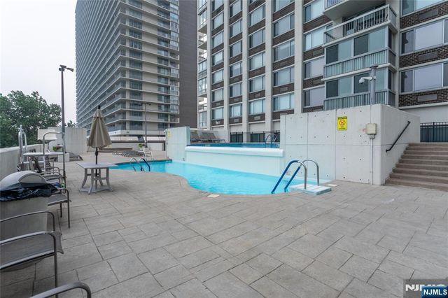 1600 Parker Avenue 20A, Fort Lee, NJ 07024