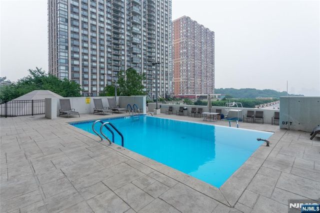 1600 Parker Avenue 20A, Fort Lee, NJ 07024