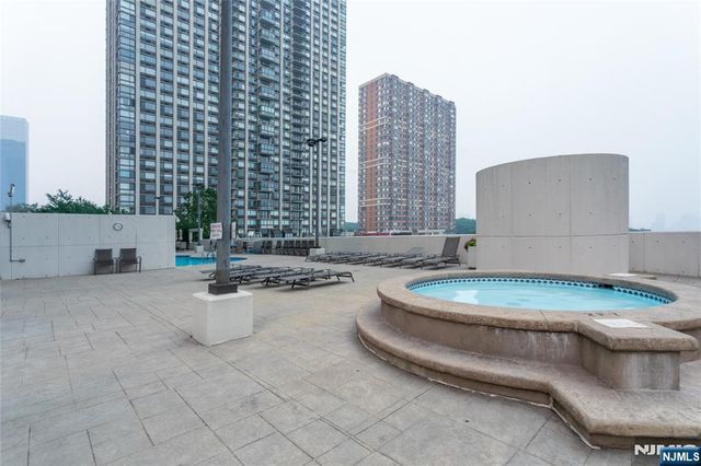 1600 Parker Avenue 20A, Fort Lee, NJ 07024