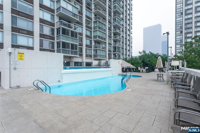 1600 Parker Avenue 20A, Fort Lee, NJ 07024