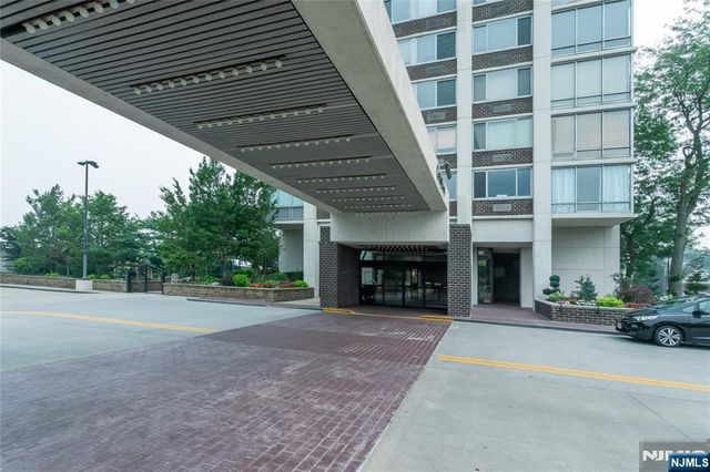 1600 Parker Avenue 20A, Fort Lee, NJ 07024