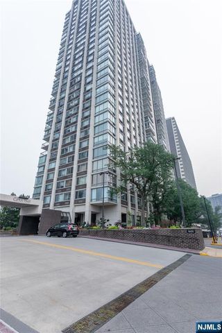 1600 Parker Avenue 20A, Fort Lee, NJ 07024