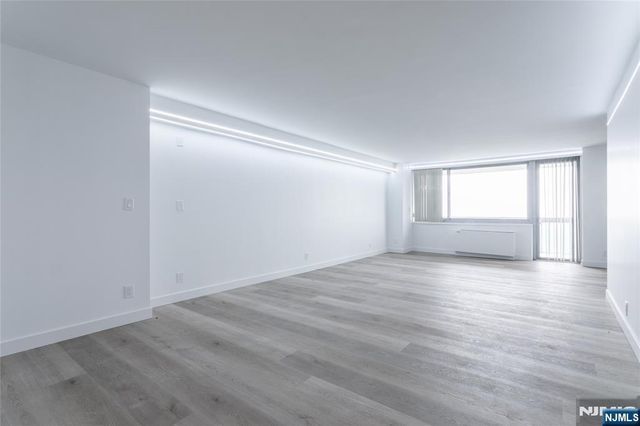 1600 Parker Avenue 20A, Fort Lee, NJ 07024