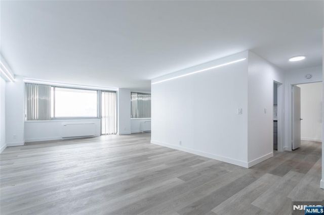 1600 Parker Avenue 20A, Fort Lee, NJ 07024