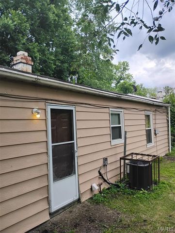 23 Westwood Drive, Cahokia, IL 62206