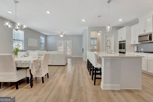 221 Caledonia Court, Peachtree City, GA 30269