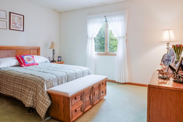 8735 Hanley Lane, Crown Point, IN 46307