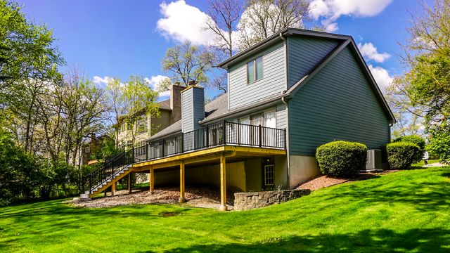 8735 Hanley Lane, Crown Point, IN 46307