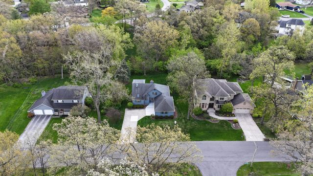 8735 Hanley Lane, Crown Point, IN 46307