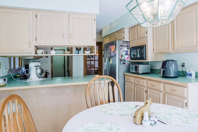 8735 Hanley Lane, Crown Point, IN 46307
