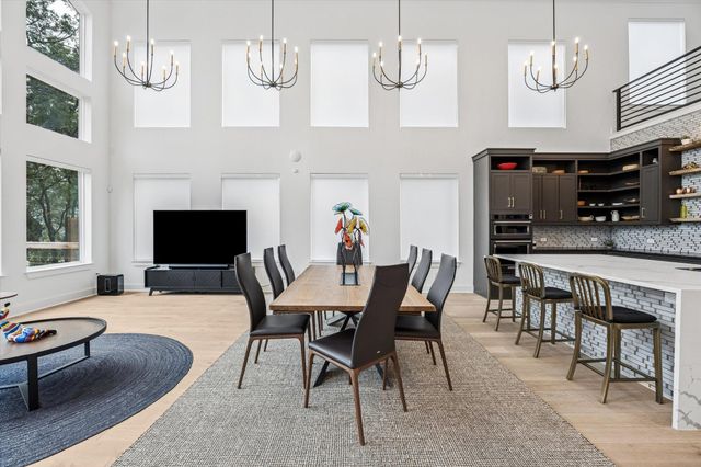 11123 Lakeside DR, Jonestown, TX 78645