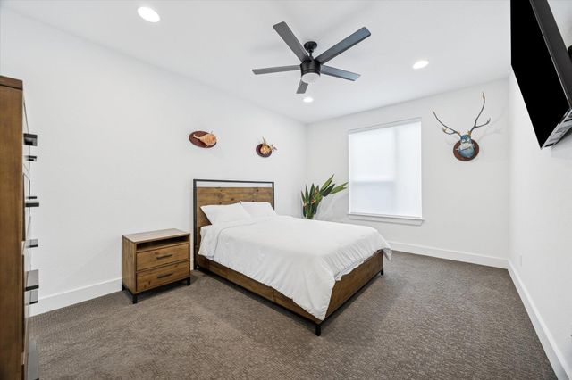 11123 Lakeside DR, Jonestown, TX 78645