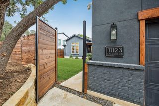 11123 Lakeside DR, Jonestown, TX 78645