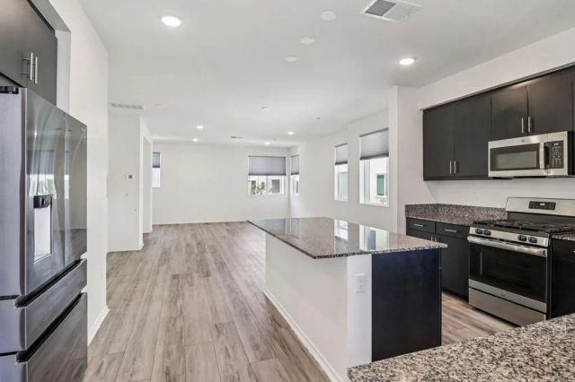 5265 Beachfront Cove Street 167, San Diego, CA 92154