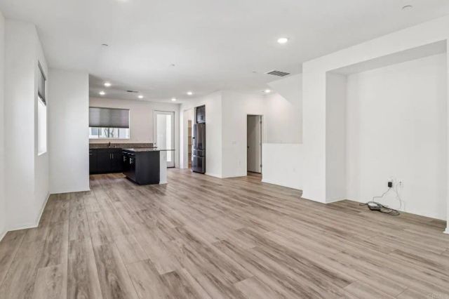 5265 Beachfront Cove Street 167, San Diego, CA 92154