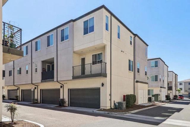 5265 Beachfront Cove Street 167, San Diego, CA 92154