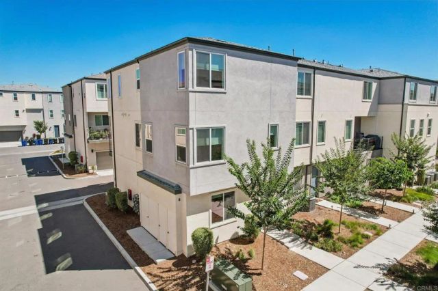 5265 Beachfront Cove Street 167, San Diego, CA 92154