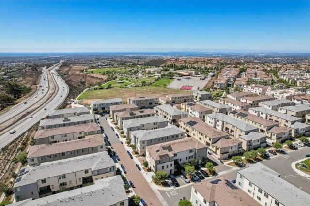 5265 Beachfront Cove Street 167, San Diego, CA 92154