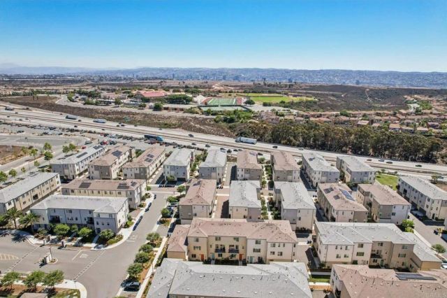 5265 Beachfront Cove Street 167, San Diego, CA 92154