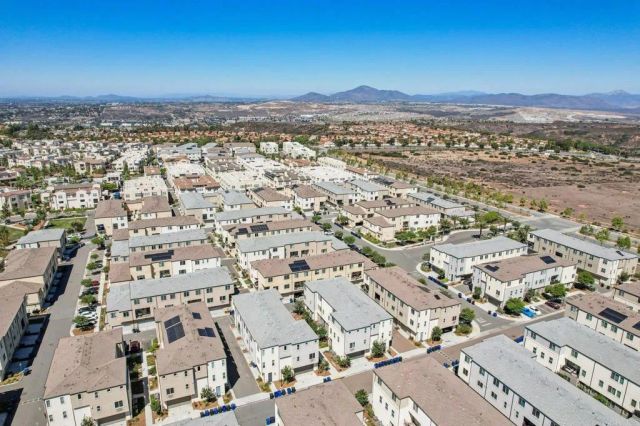 5265 Beachfront Cove Street 167, San Diego, CA 92154