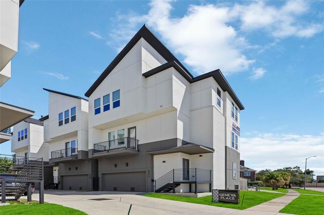 2505 N Macgregor Way, Houston, TX 77004