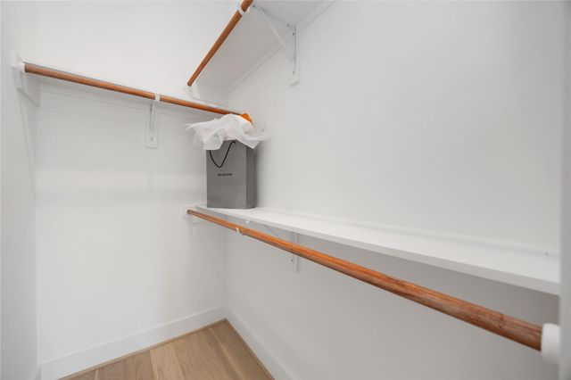 2505 N Macgregor Way, Houston, TX 77004