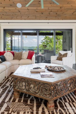 532 Tsali Crossing N 26, Bryson City, NC 28713