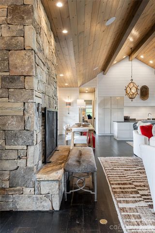 532 Tsali Crossing N 26, Bryson City, NC 28713