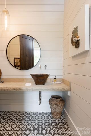 532 Tsali Crossing N 26, Bryson City, NC 28713