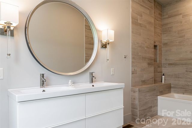 532 Tsali Crossing N 26, Bryson City, NC 28713