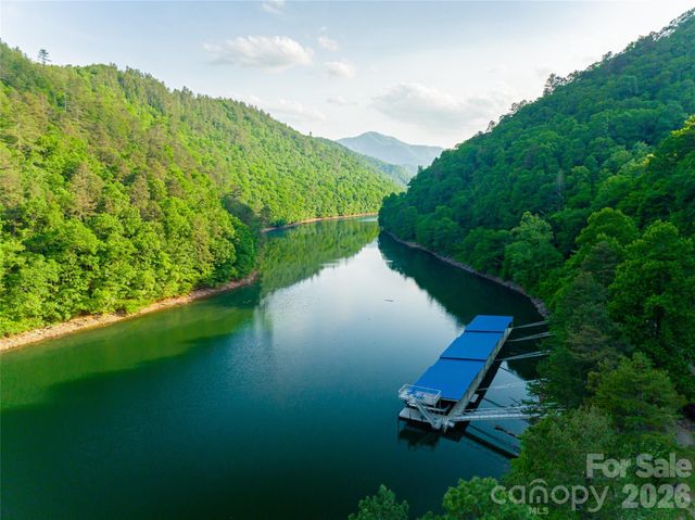 532 Tsali Crossing N 26, Bryson City, NC 28713