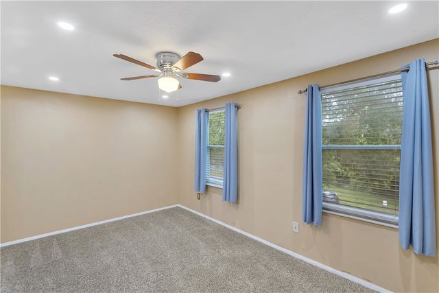 531 Winesap Dr, South Fayette, PA 15017