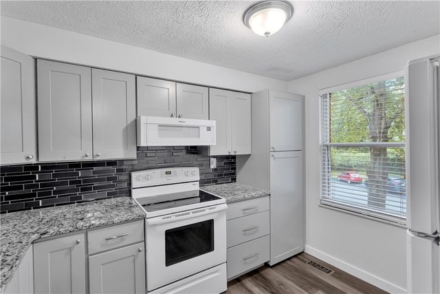 531 Winesap Dr, South Fayette, PA 15017