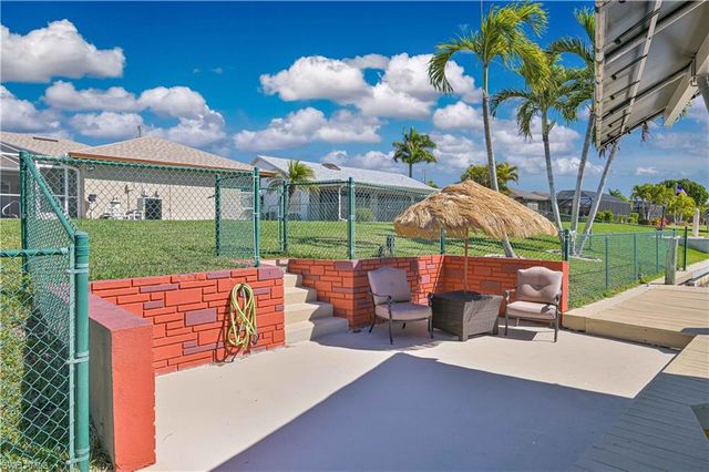 1422 SE 20th ST, Cape Coral, FL 33990