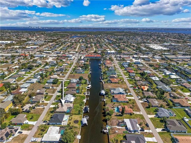 1422 SE 20th ST, Cape Coral, FL 33990