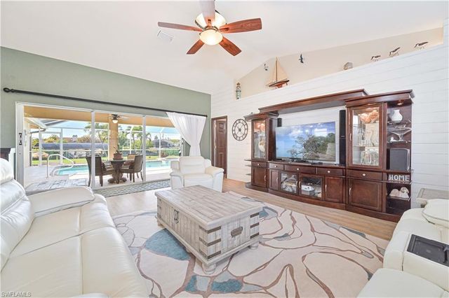 1422 SE 20th ST, Cape Coral, FL 33990