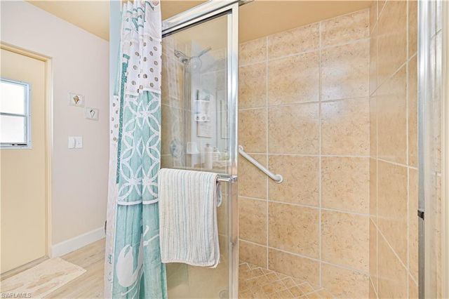 1422 SE 20th ST, Cape Coral, FL 33990