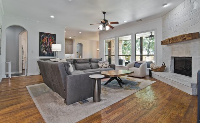 6208 Riverview Circle, Fort Worth, TX 76112